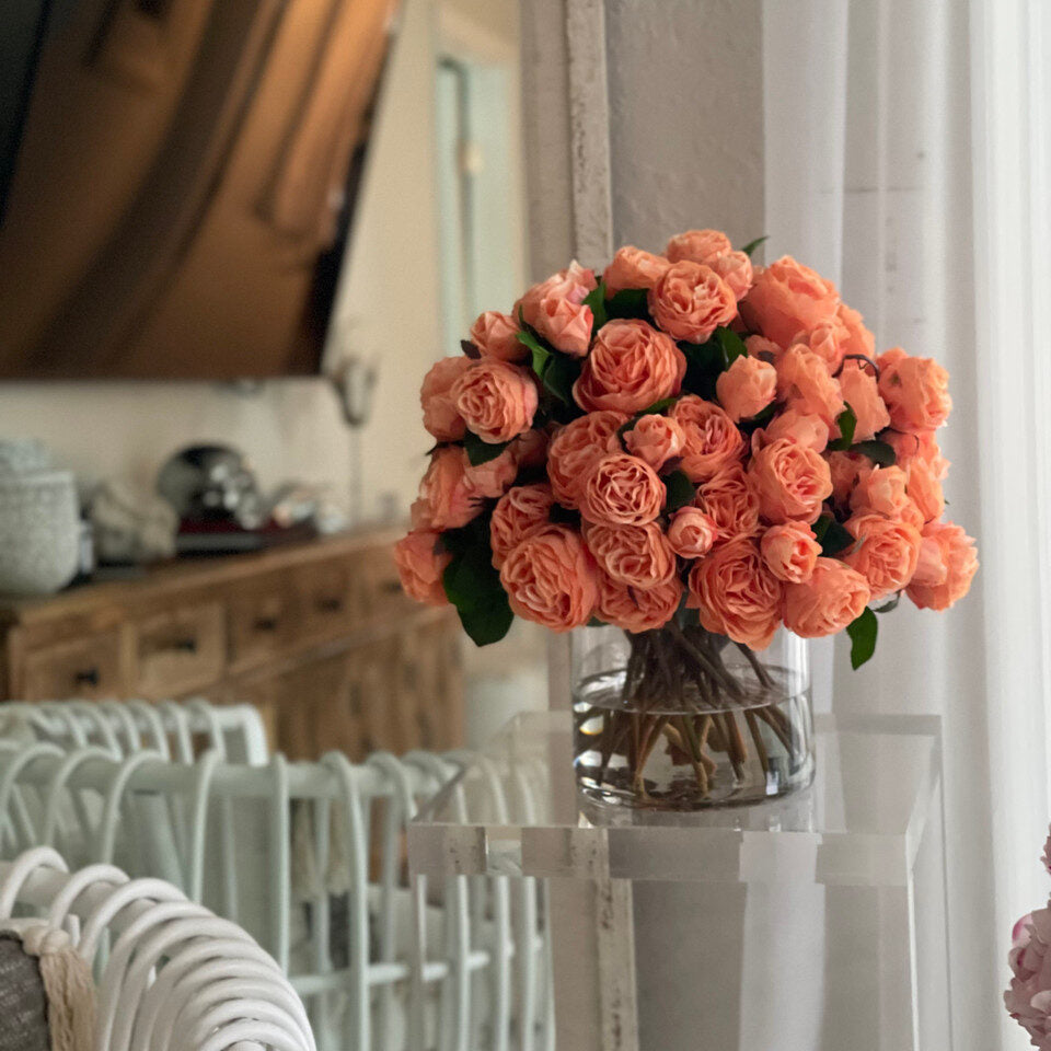 English Roses in Clear Glass Cylinder for stylish interiors | Avenmoss