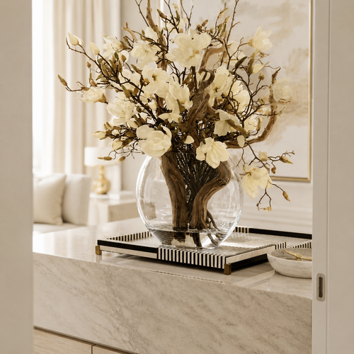 Magnolias in Luna Vase for stylish interiors | Avenmoss